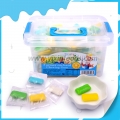 Individualiai supakuota kramtomoji guma plastikinėje dėžutėje 